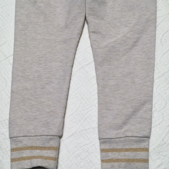 2T (6/$20) OshKosh Skinny Joggers - Picture 6 of 8